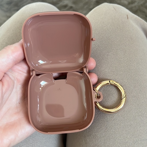 BEATS FIT PRO CASE COVER / KEYCHAIN - Picture 3 of 5